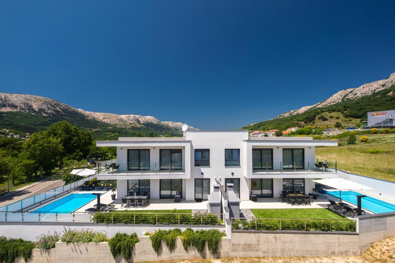 Villa Supernus With Heated Pool バスカ エクステリア 写真